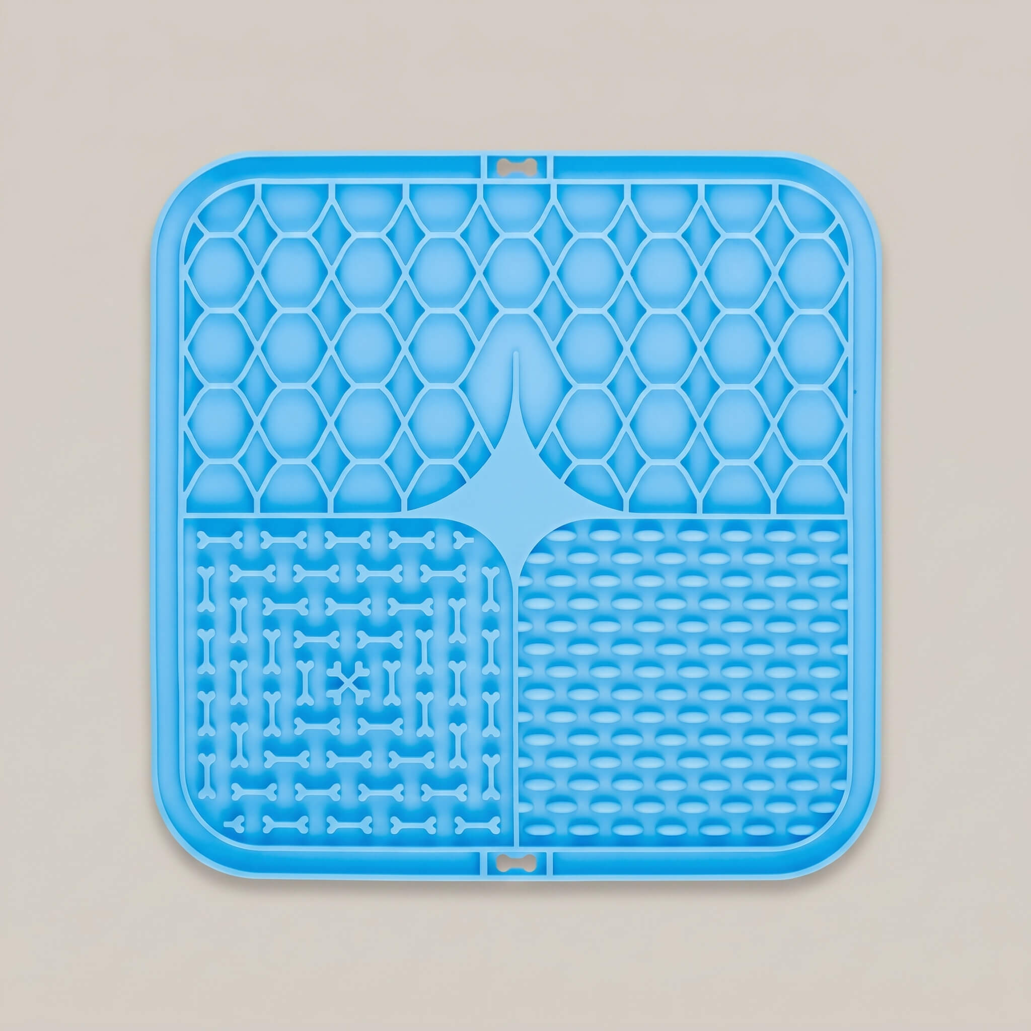 Silicone Pet Lick Mat Plate - Non-Slip Suction Base Slow Feeder Pad for Bath Time Distraction & Training