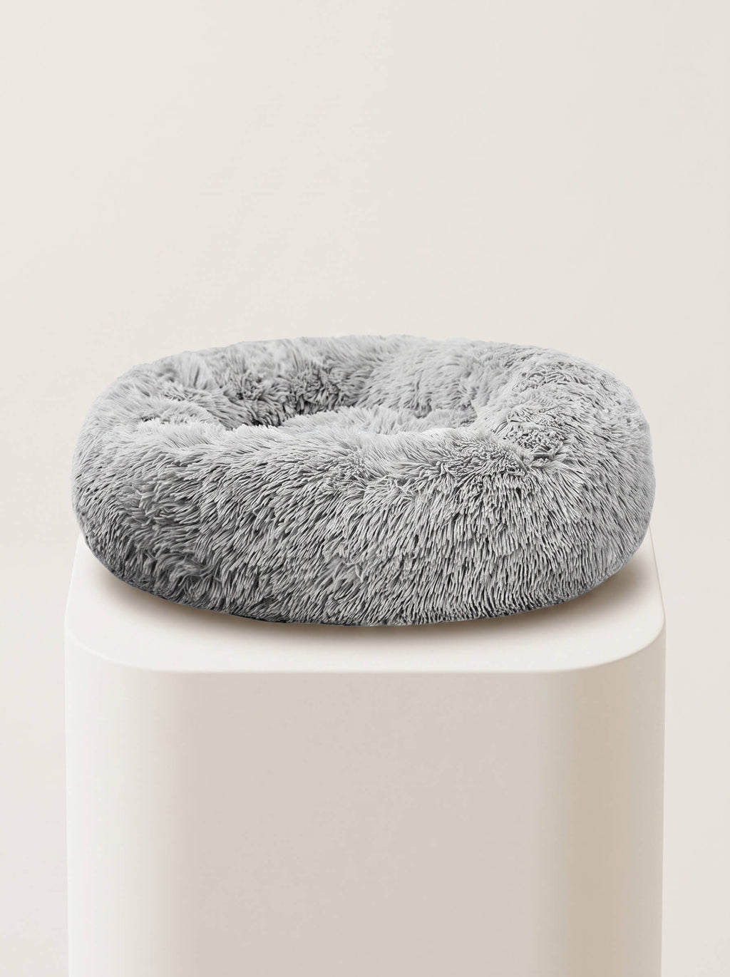 Soft Plush Donut Cat Bed | Washable Calming Round Pet Bed for Cats and Dogs